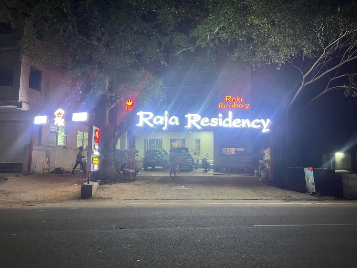 Raja Residency Hotell Alāndurai Exteriör bild