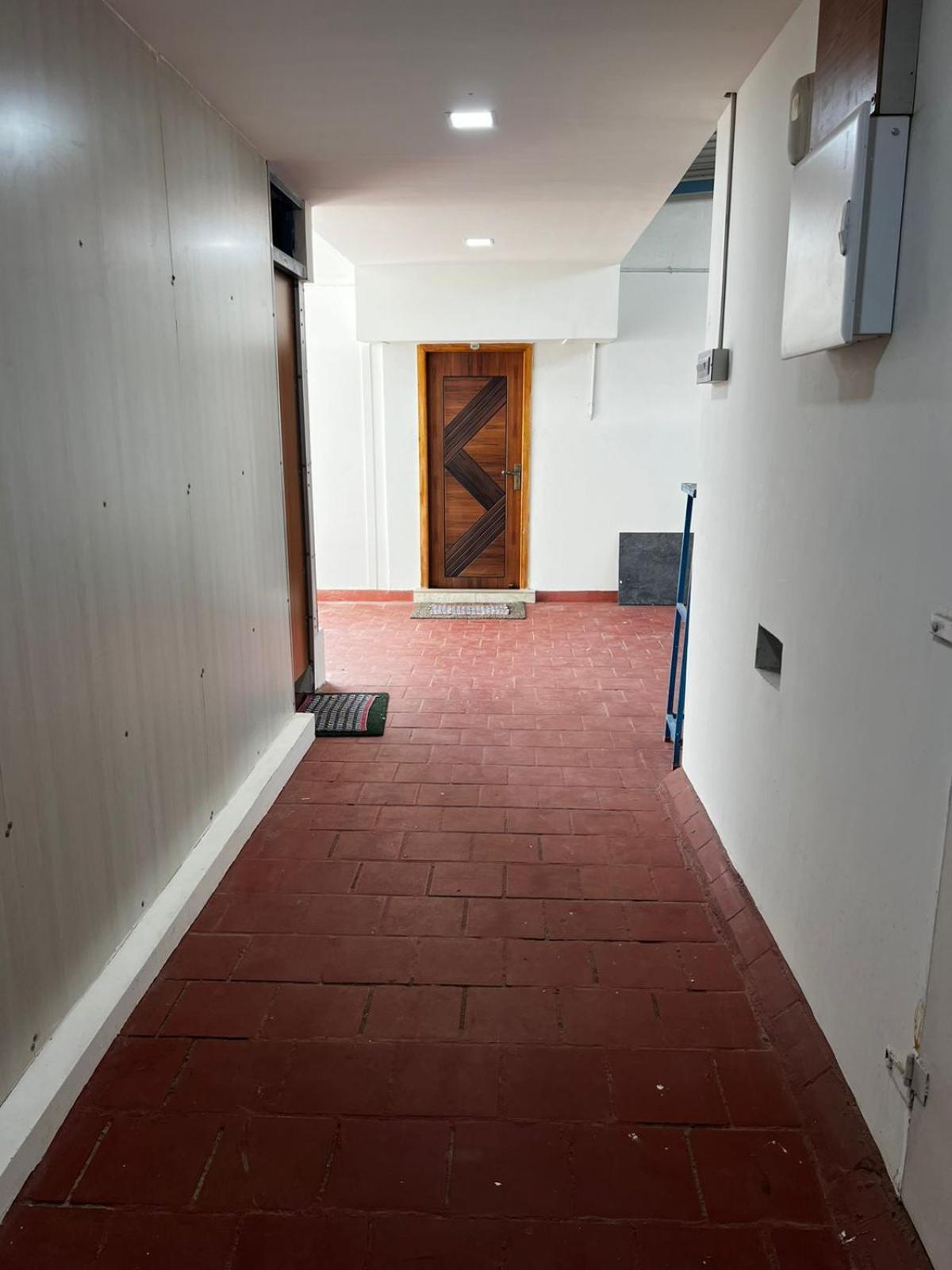 Raja Residency Hotell Alāndurai Exteriör bild